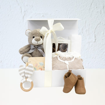 Sweet Arrival Neutral Baby Hamper